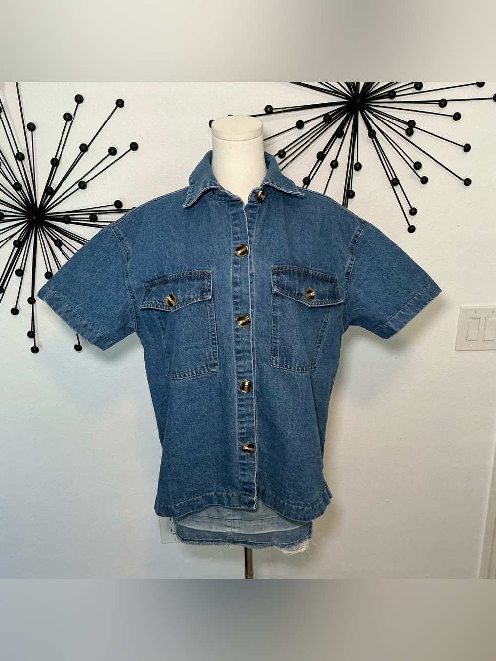 Vintage Style Denim Button Up Top Medium Short Sleeve Jean Shirt